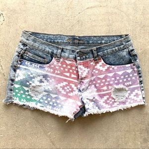 Distressed Jean Shorts w/ Aztec Design on Front